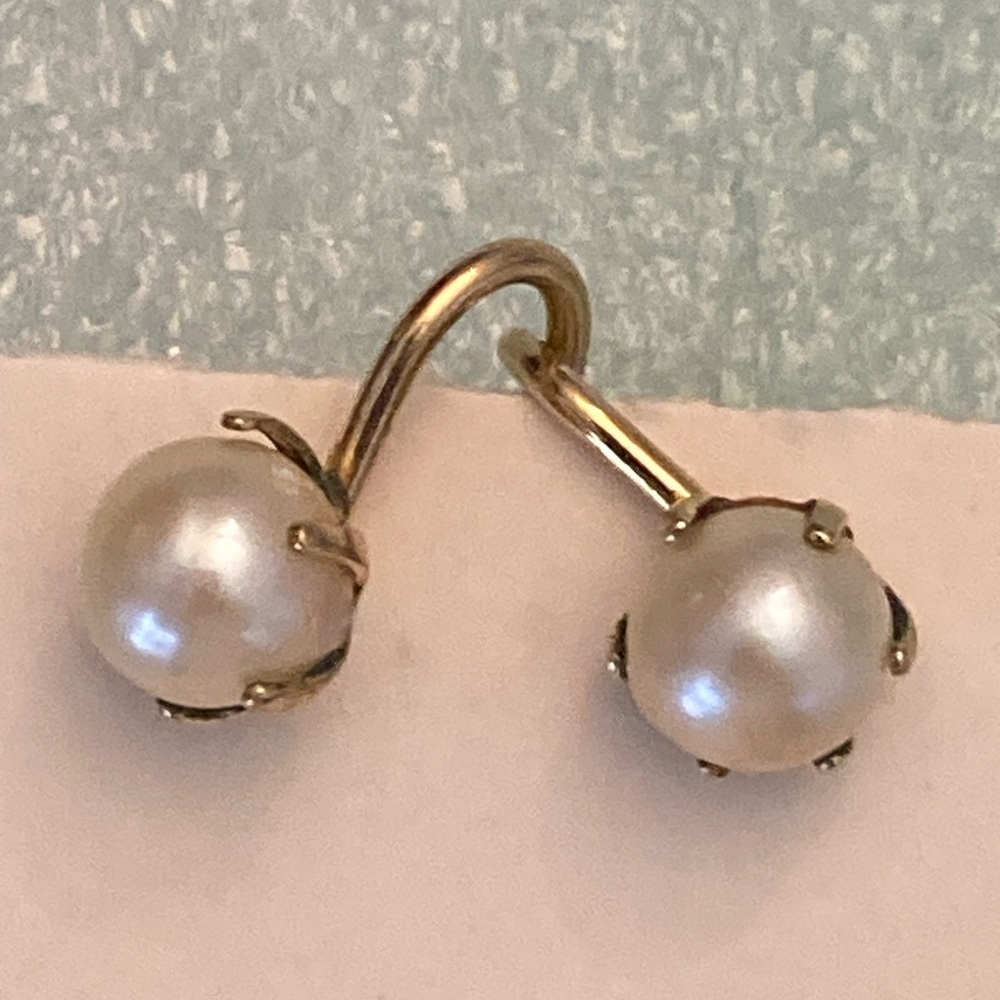 Beautiful 7mm CULTURED PEARL EARRINGS Set in 12k GF; SCREWBACK NONPierced